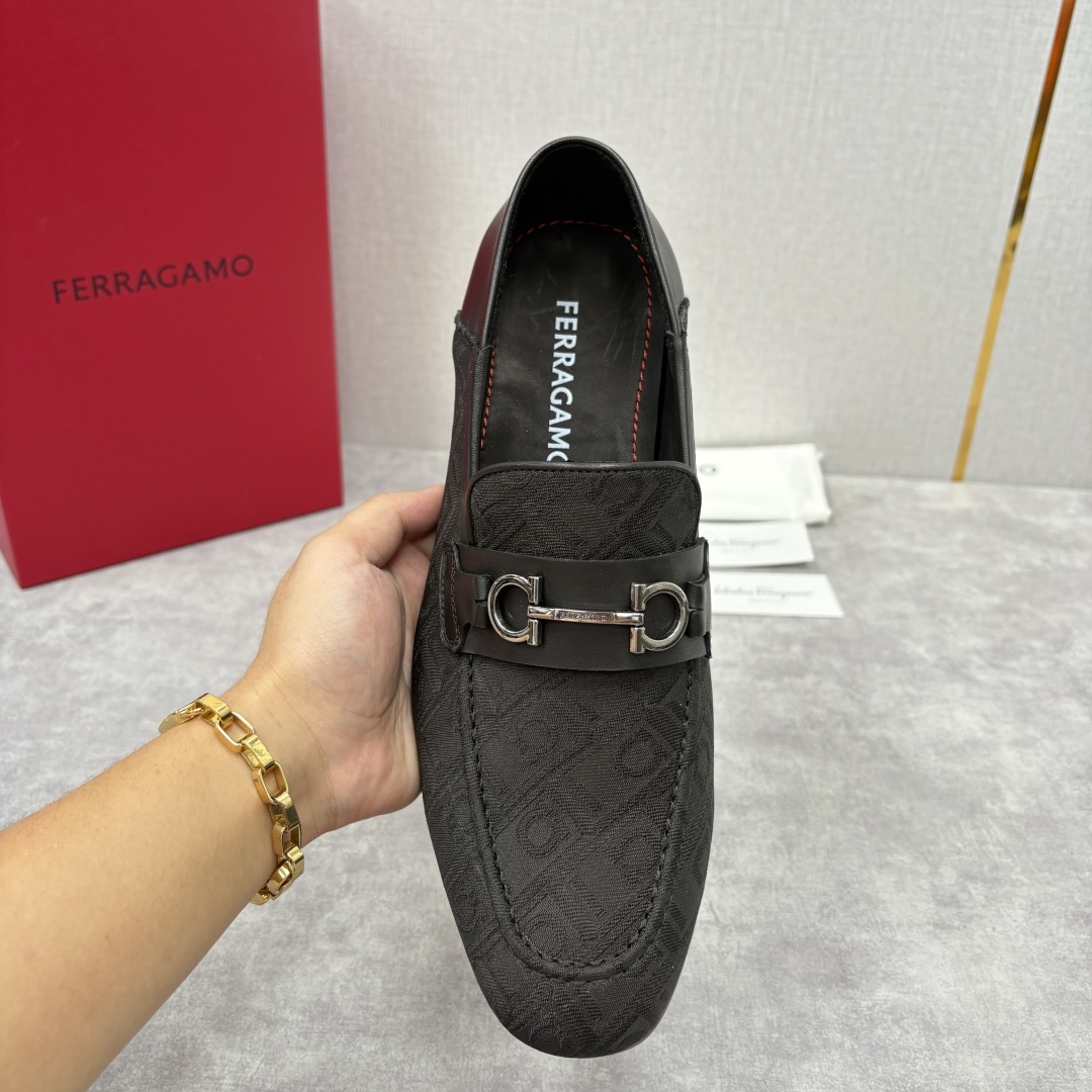 💋💍 SF 菲拉** 专柜同步新款 男士便鞋 可休闲可正装莫卡辛乐福皮鞋 经典造型体现正装时髦魅力,全