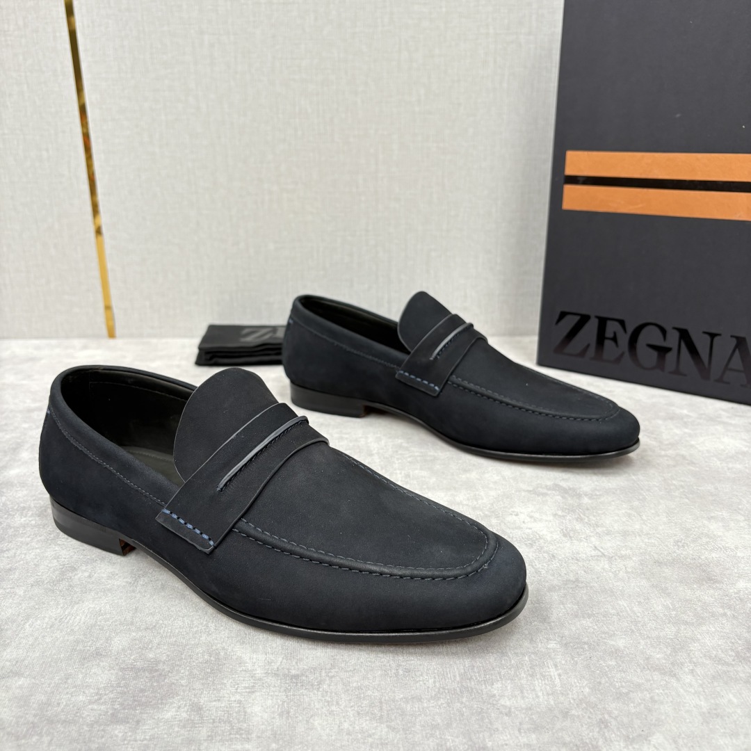 💋💍 Zegn* 杰尼～亚 新款乐福鞋皮鞋 这款 MOCASSIN粒面乐福皮鞋 以小牛面擦色皮/精品磨砂