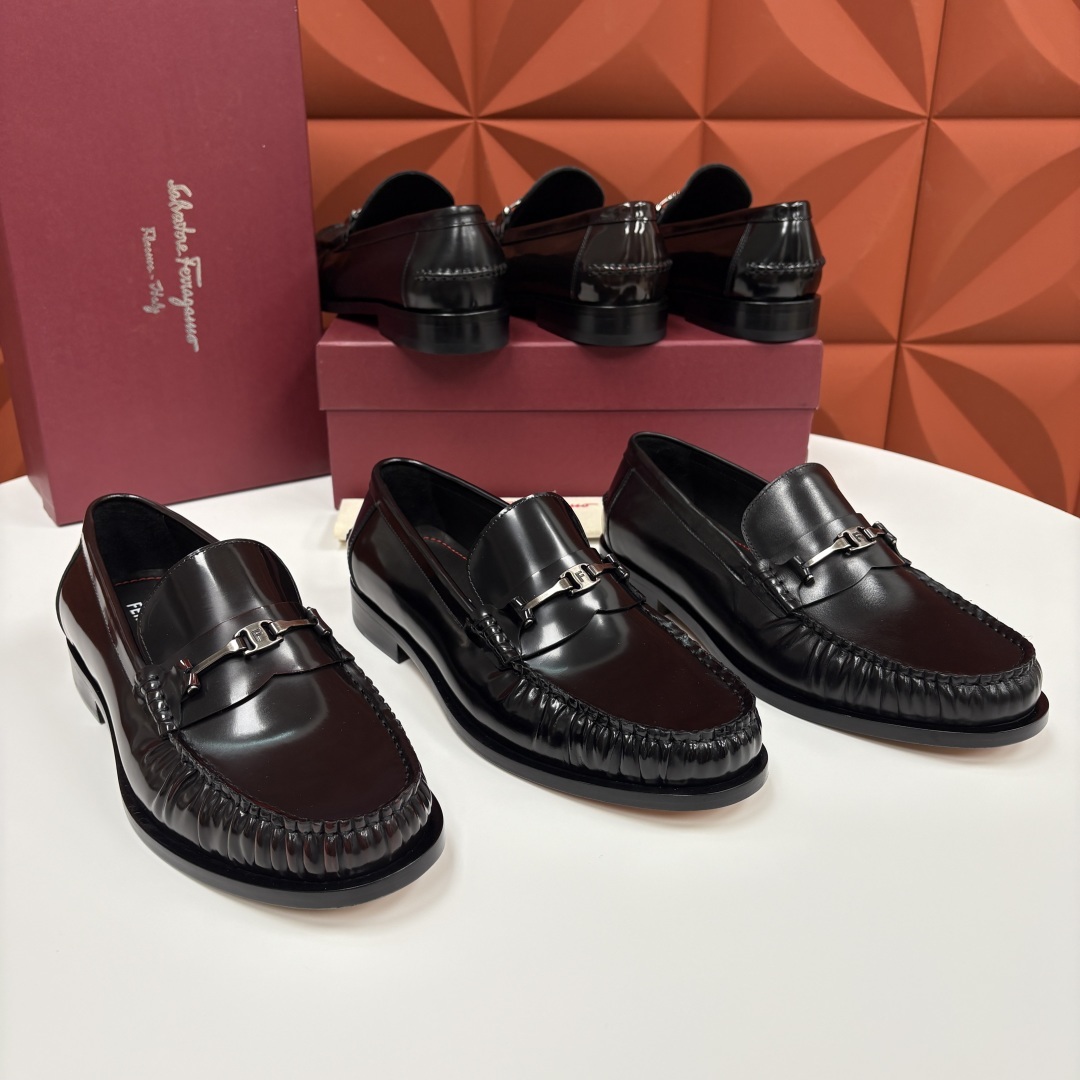 💋💍SF家新品 Ferraga* 菲拉-格慕 Tramezza 男士乐福鞋皮鞋! 一脚蹬便鞋。这款