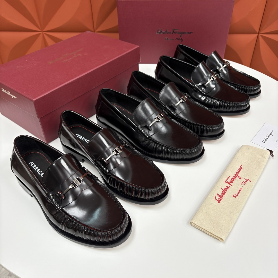 💋💍SF家新品 Ferraga* 菲拉-格慕 Tramezza 男士乐福鞋皮鞋! 一脚蹬便鞋。这款