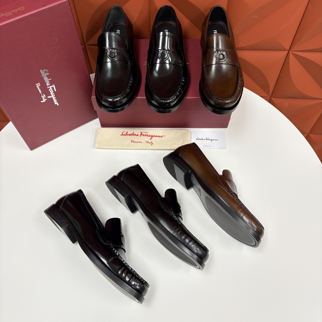 💋💍SF家新品 Ferraga* 菲拉-格慕 Tramezza 男士乐福鞋皮鞋! 一脚蹬便鞋。这款