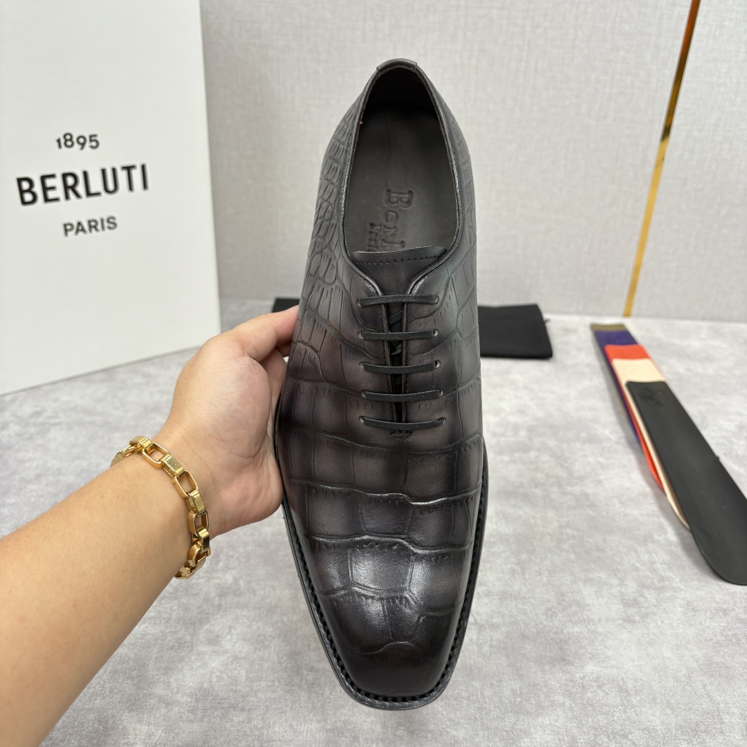 Berluti Men's Alligator Embossed Leather Dress Shoes - Hand-Dyed Italian Craftsmanship 7 cmp i1755596728474 7679 0 6
