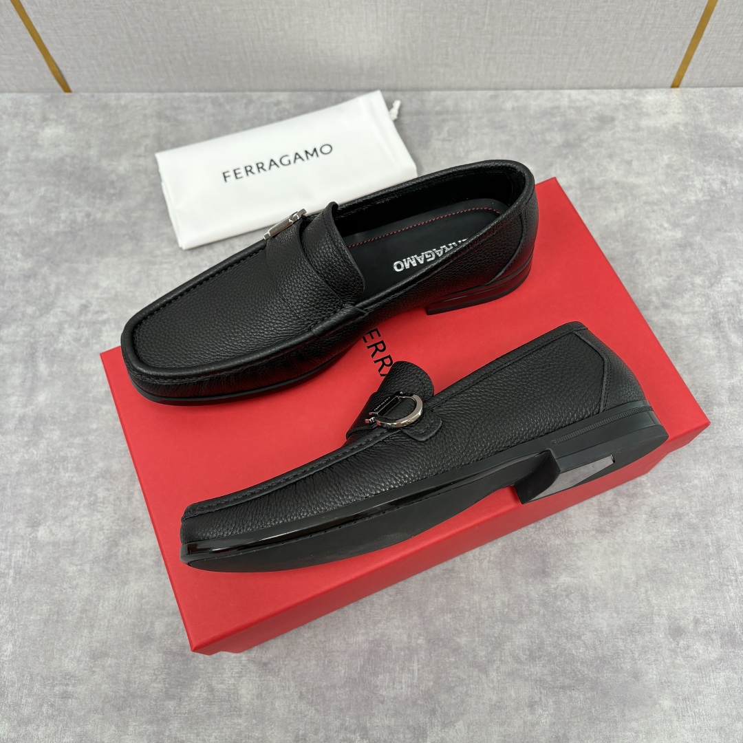 Ferragamo Gancini Buckle Leather Loafers - Classic Style & Comfort 4 cmp i1755624164838 9444 0 2