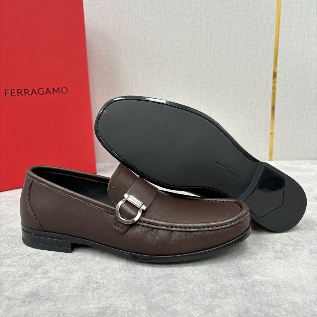 Ferragamo Men's Gancini Leather Loafers Slip-Ons Dress Shoes, Brown 9 cmp i1755624374235 1755 0 8