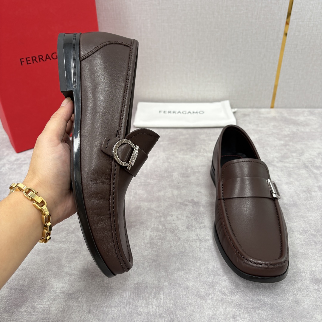 Ferragamo Men's Gancini Leather Loafers Slip-Ons Dress Shoes, Brown 4 cmp i1755624382344 2589 0 3