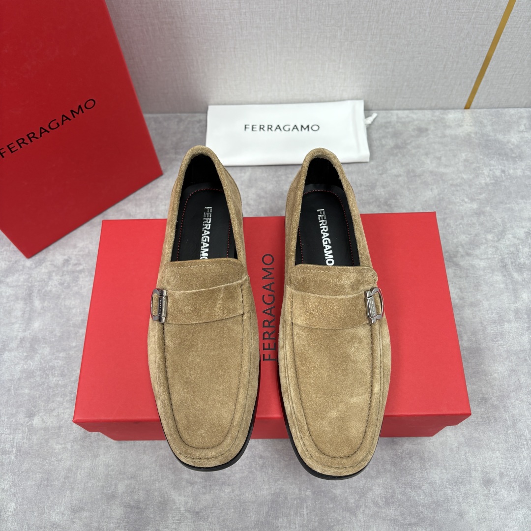 Salvatore Ferragamo Gancini Buckle Suede Loafers Slip-Ons 1 cmp i1755624466529 8821 0 0