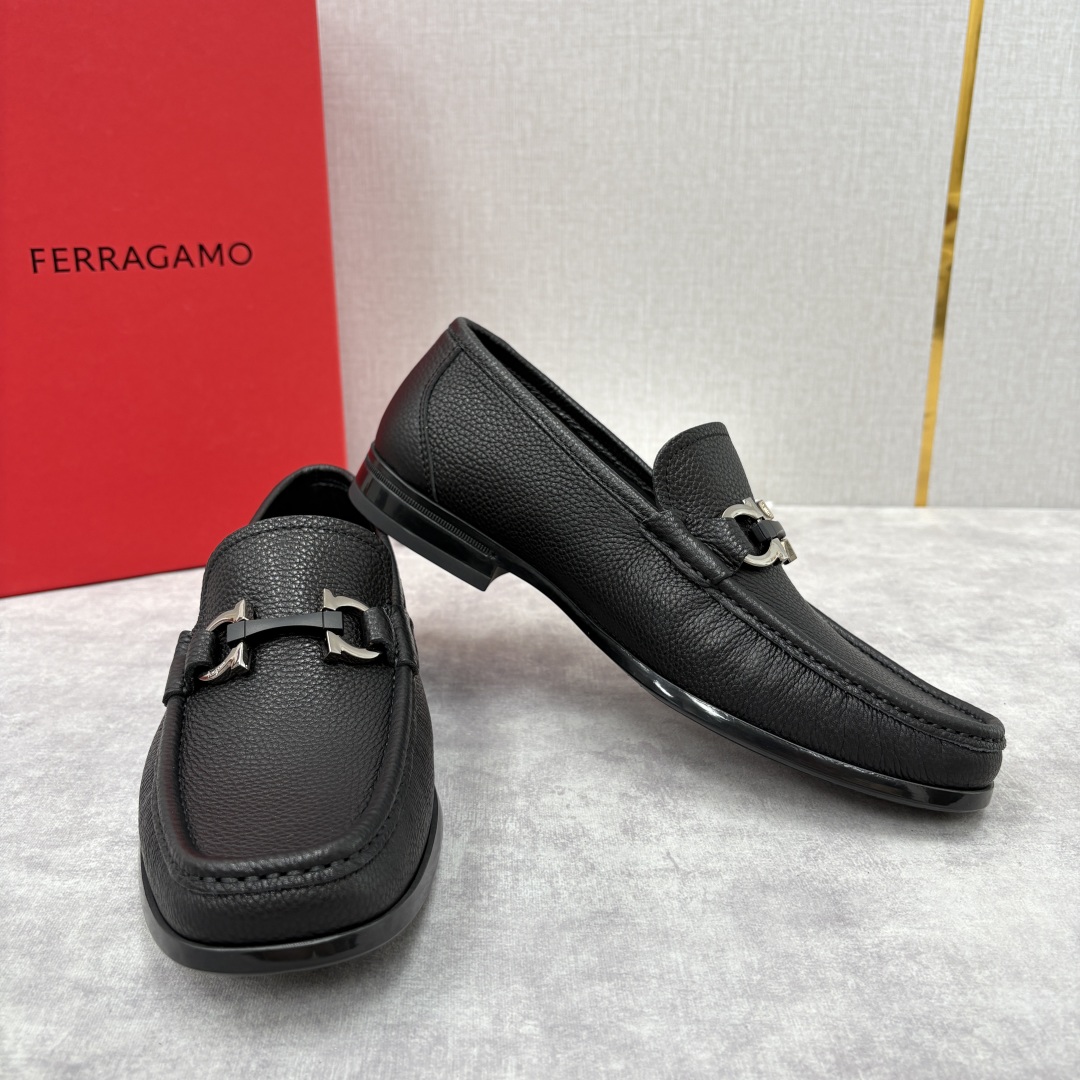 Salvatore Ferragamo Men's Gancini Leather Loafers Slip-Ons 7 cmp i1755624637553 5131 0 6