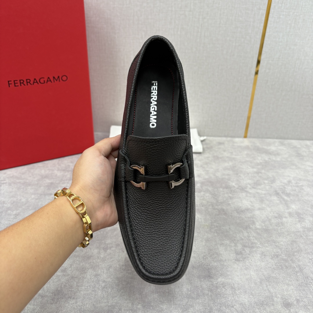 Salvatore Ferragamo Men's Gancini Leather Loafers Slip-Ons 5 cmp i1755624637556 82 0 4