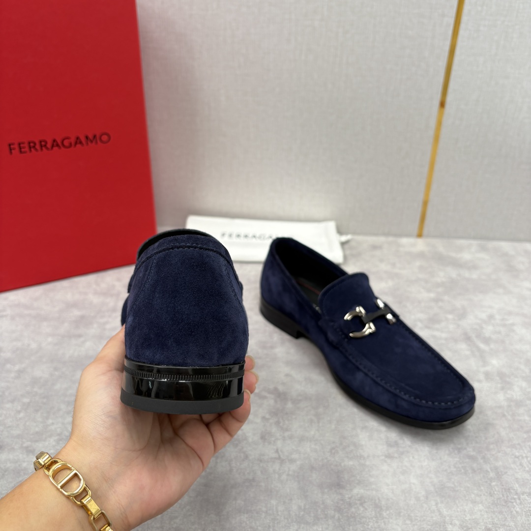 Salvatore Ferragamo Gancini Buckle Suede Loafers - Classic Style & Comfort 8 cmp i1755624715113 7815 0 7
