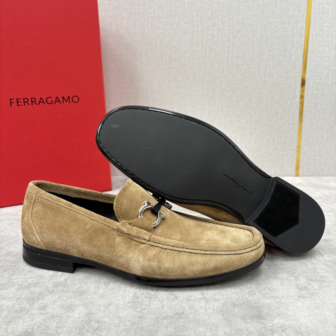 Salvatore Ferragamo Gancini Buckle Suede Loafers Slip-Ons 10 cmp i1755624768134 7695 0 8