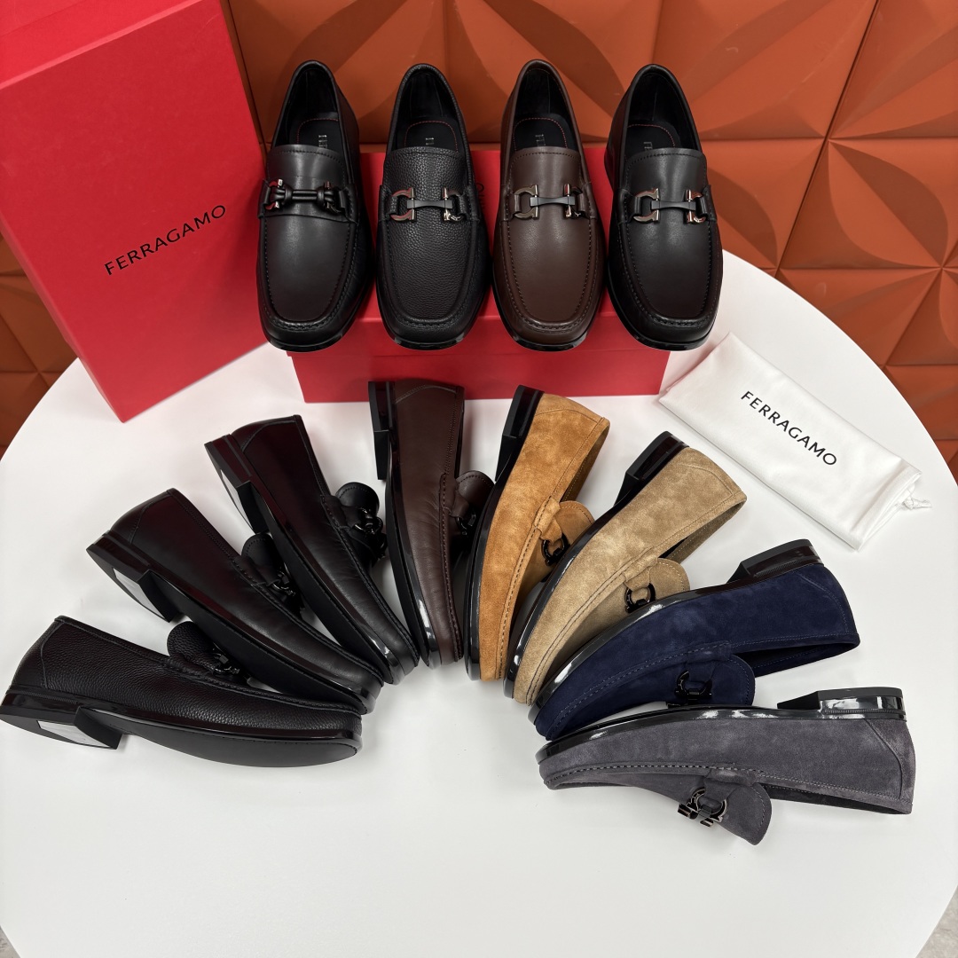 Salvatore Ferragamo Gancini Loafers - Classic Style & Modern Elegance 9 cmp i1755624828904 7695 0 7