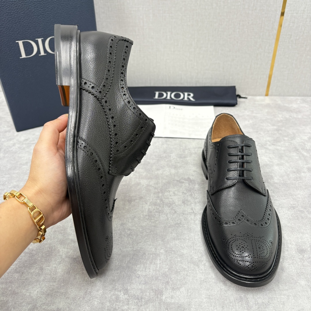 💋💍CD家新品 Dio* 迪-奥 新款男士正装鞋皮鞋, Embassy 布洛克德比鞋。官方9,400。这