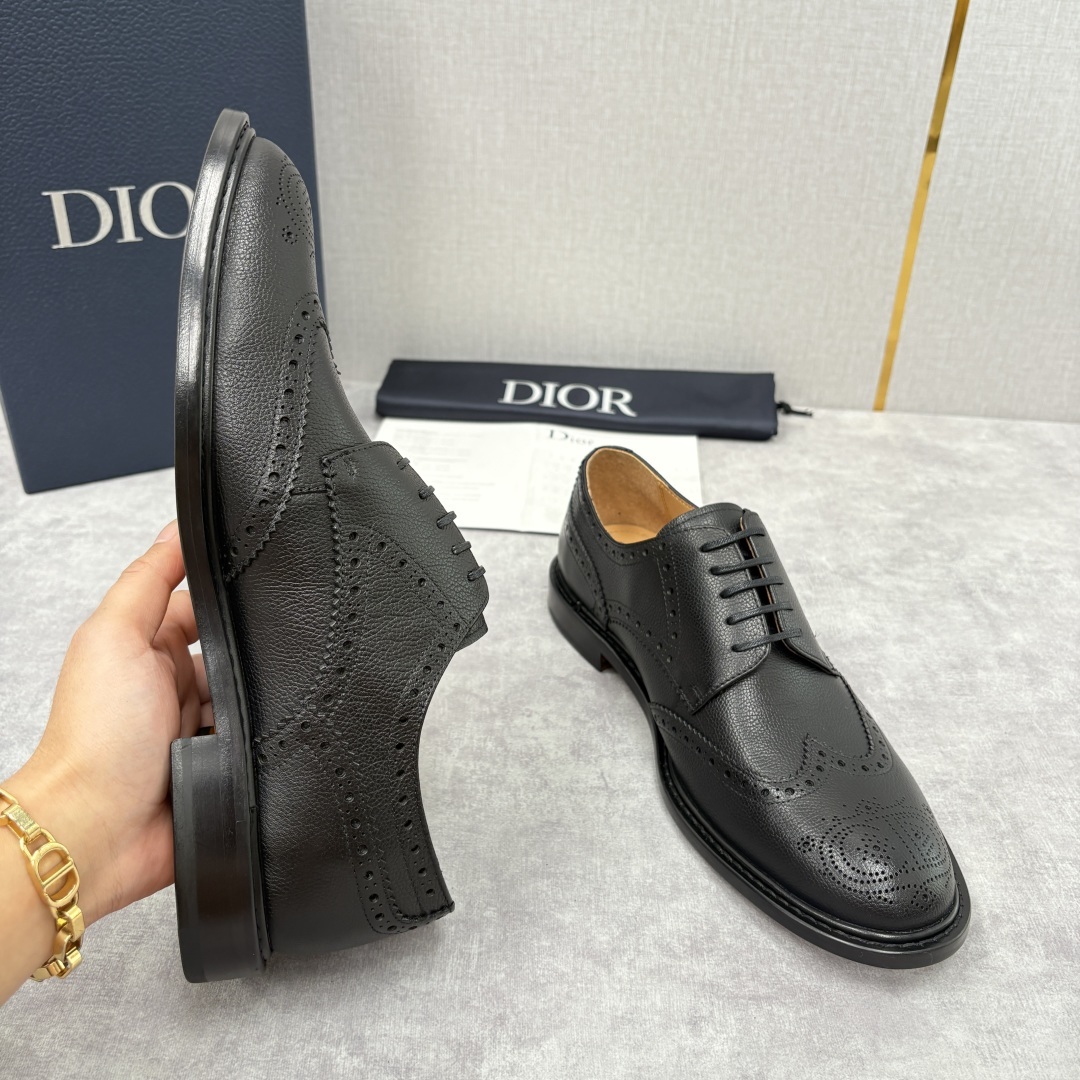 💋💍CD家新品 Dio* 迪-奥 新款男士正装鞋皮鞋, Embassy 布洛克德比鞋。官方9,400。这