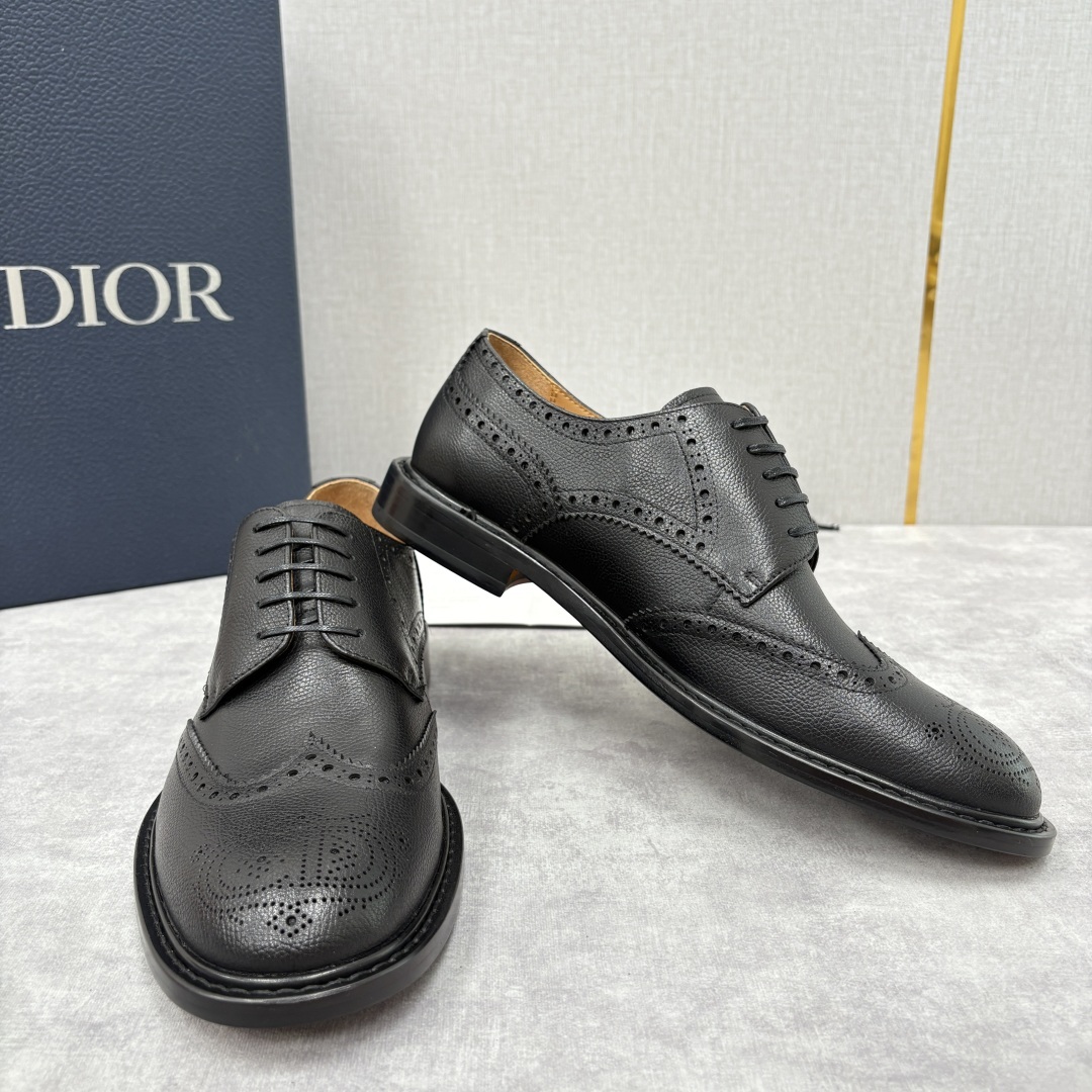 💋💍CD家新品 Dio* 迪-奥 新款男士正装鞋皮鞋, Embassy 布洛克德比鞋。官方9,400。这