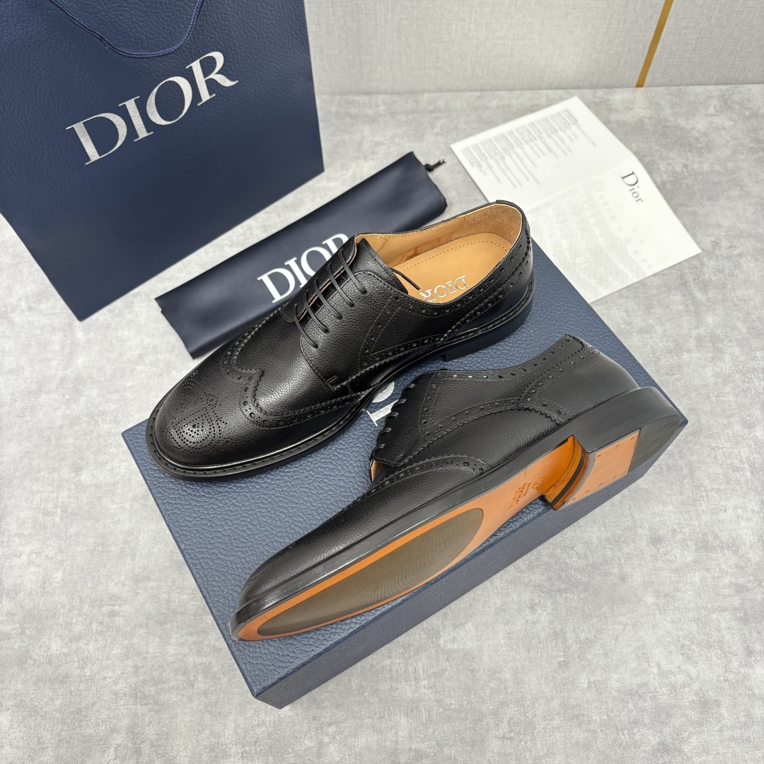 💋💍CD家新品 Dio* 迪-奥 新款男士正装鞋皮鞋, Embassy 布洛克德比鞋。官方9,400。这
