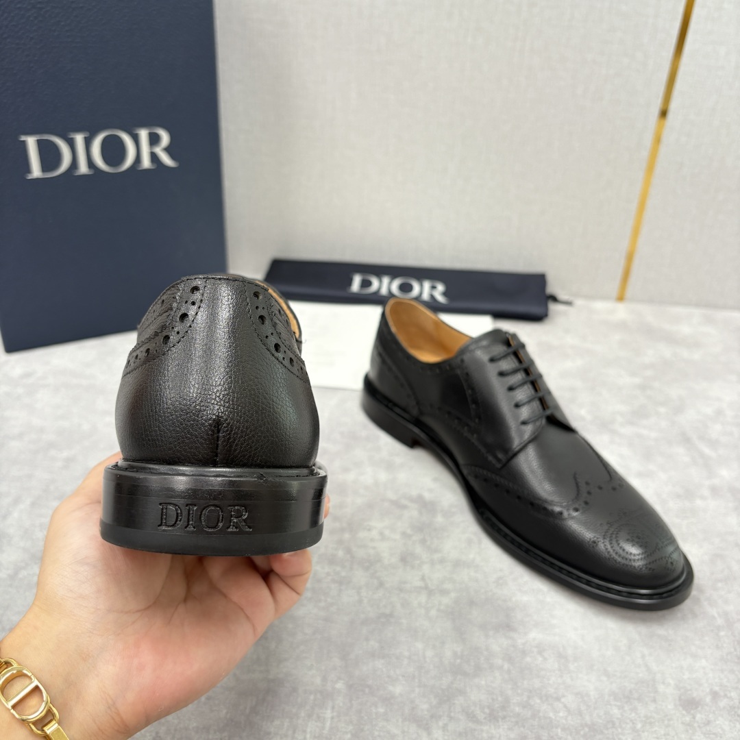 💋💍CD家新品 Dio* 迪-奥 新款男士正装鞋皮鞋, Embassy 布洛克德比鞋。官方9,400。这