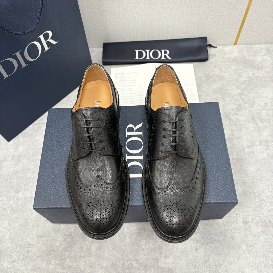 💋💍CD家新品 Dio* 迪-奥 新款男士正装鞋皮鞋, Embassy 布洛克德比鞋。官方9,400。这