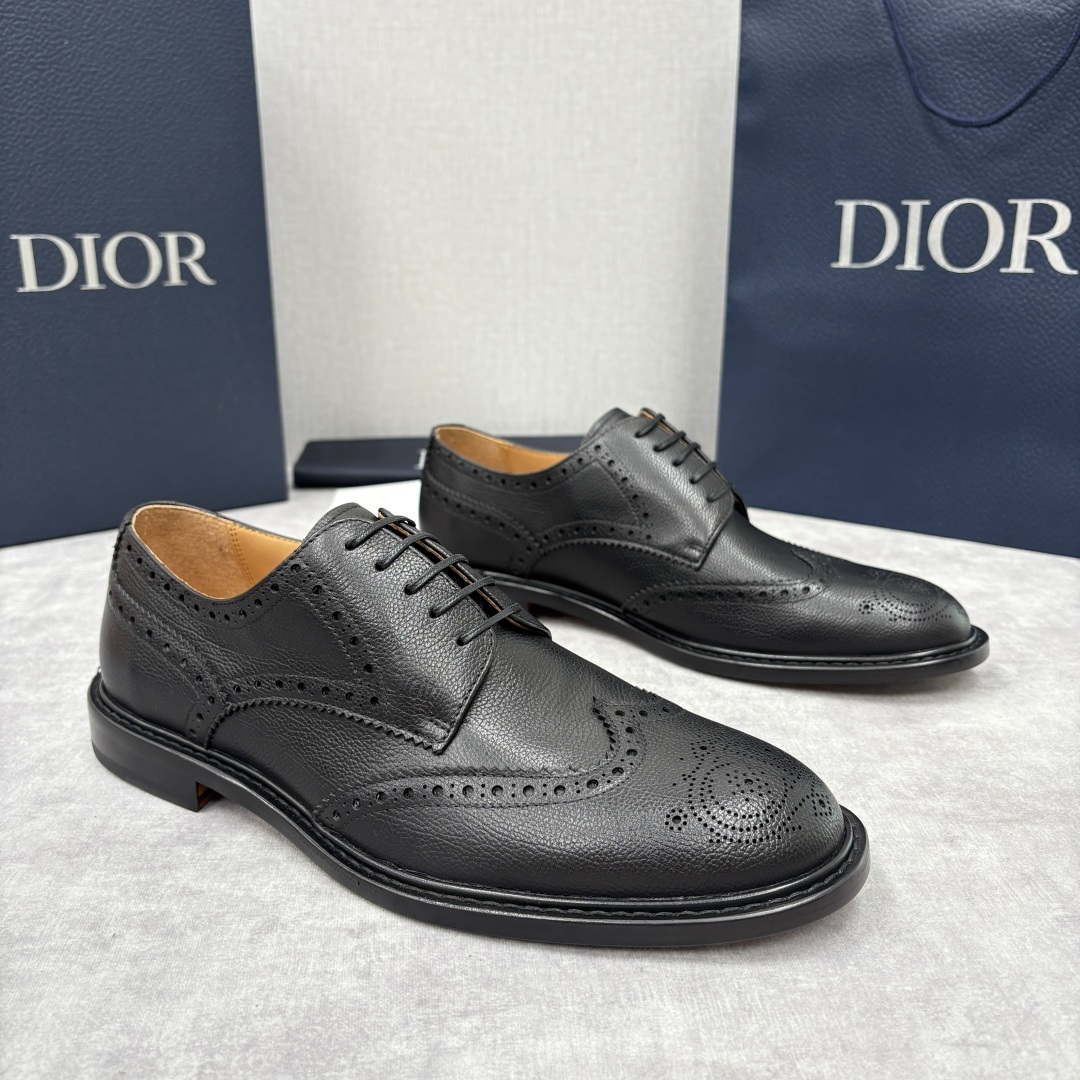 💋💍CD家新品 Dio* 迪-奥 新款男士正装鞋皮鞋, Embassy 布洛克德比鞋。官方9,400。这