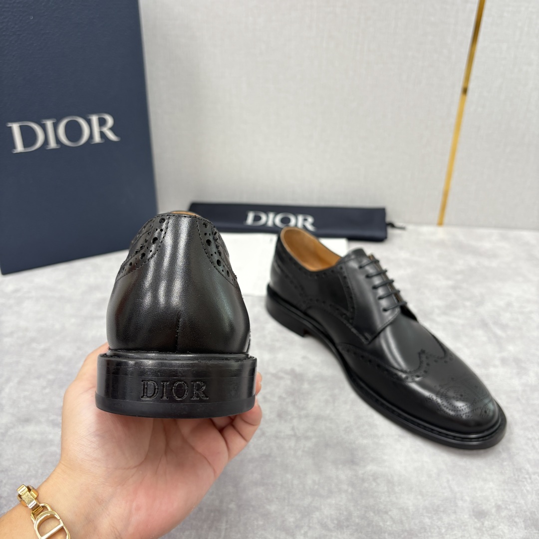 💋💍CD家新品 Dio* 迪-奥 新款男士正装鞋皮鞋, Embassy 布洛克德比鞋。 官方9,400。