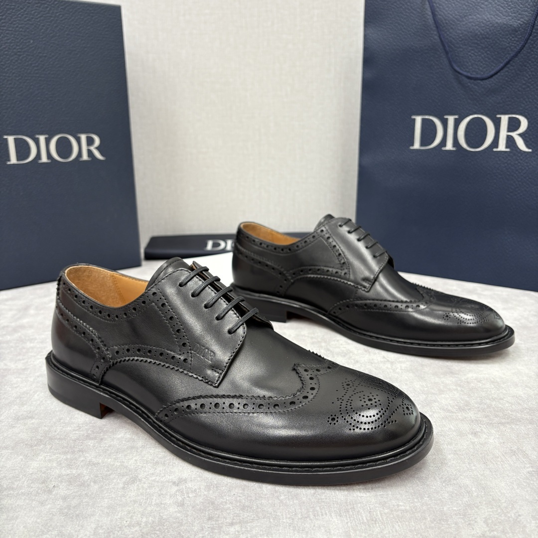 💋💍CD家新品 Dio* 迪-奥 新款男士正装鞋皮鞋, Embassy 布洛克德比鞋。 官方9,400。