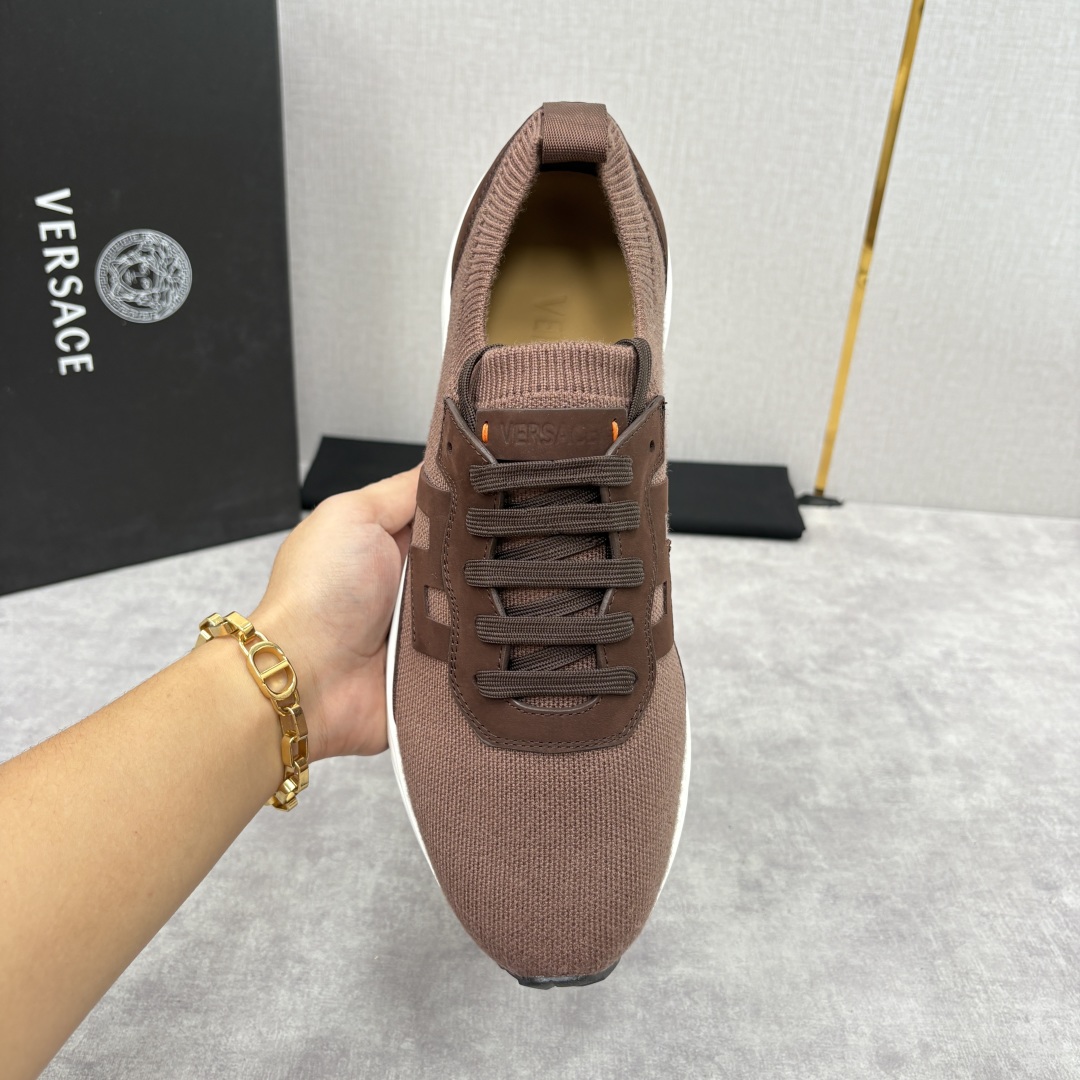 💋💍VS 家新品 Versac* 范思-哲 新款男士飞织休闲鞋，侧面饰以品牌标志性的设计语言，诠释时尚与