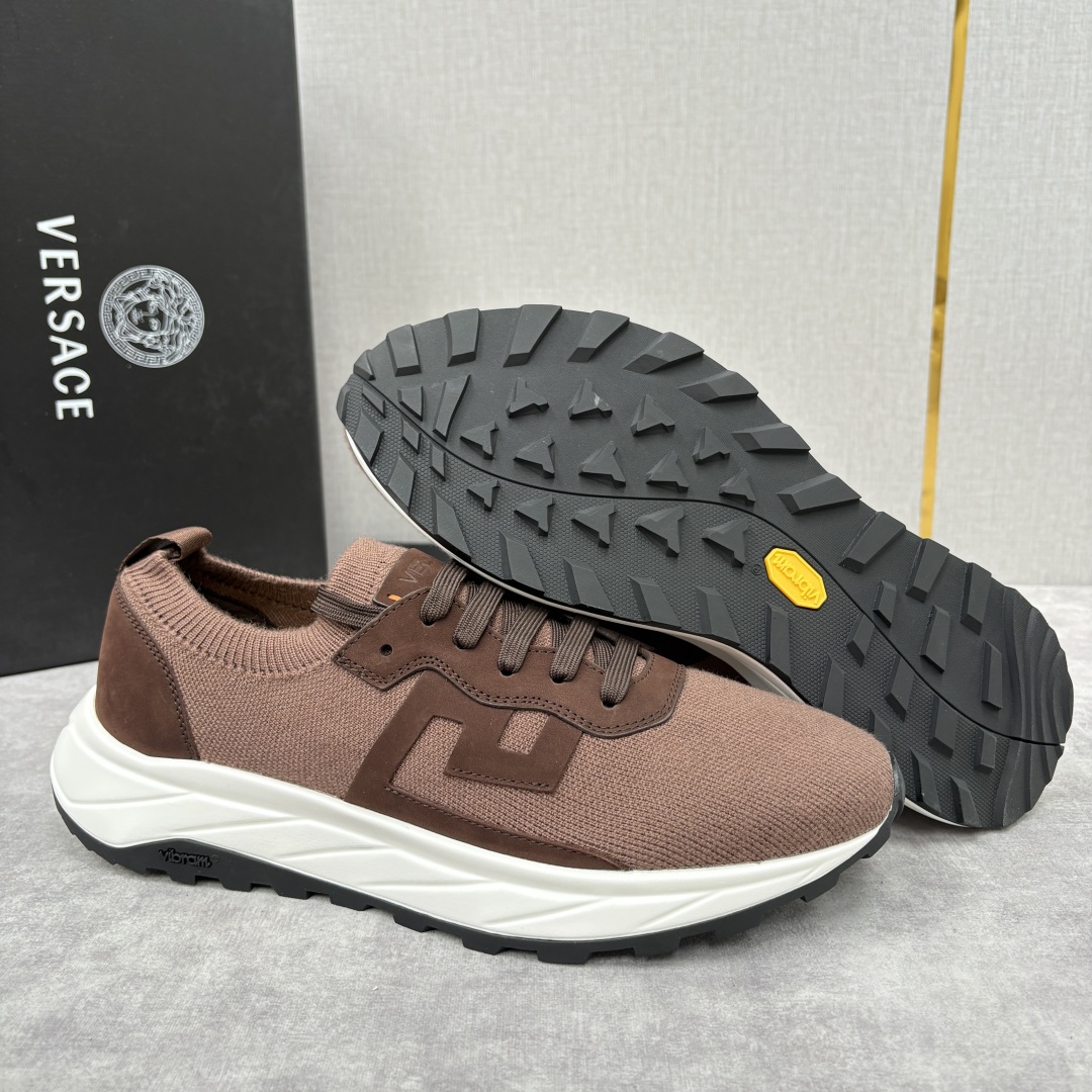 💋💍VS 家新品 Versac* 范思-哲 新款男士飞织休闲鞋，侧面饰以品牌标志性的设计语言，诠释时尚与