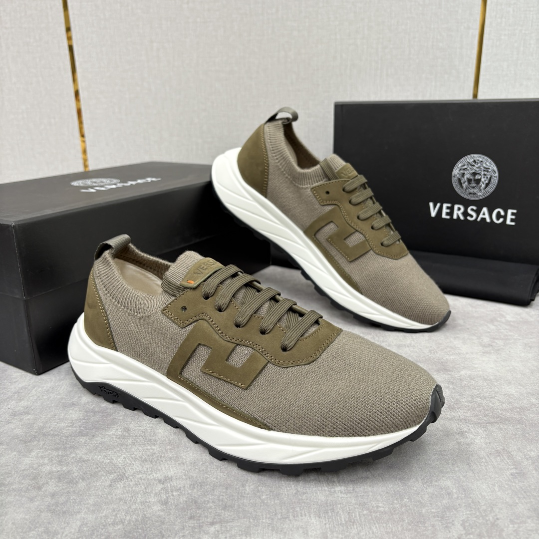 💋💍VS 家新品 Versac* 范思-哲 新款男士飞织休闲鞋，侧面饰以品牌标志性的设计语言，诠释时尚与