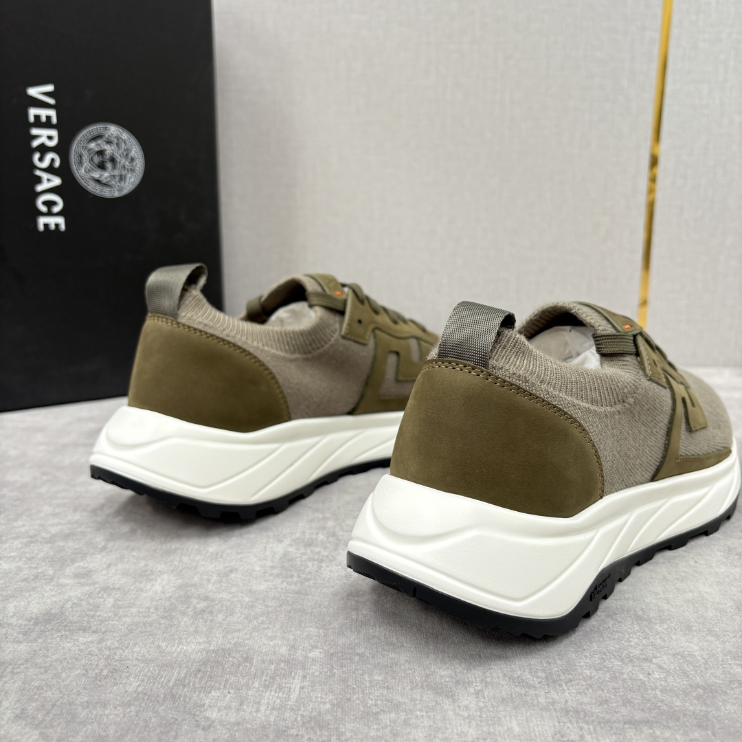 💋💍VS 家新品 Versac* 范思-哲 新款男士飞织休闲鞋，侧面饰以品牌标志性的设计语言，诠释时尚与