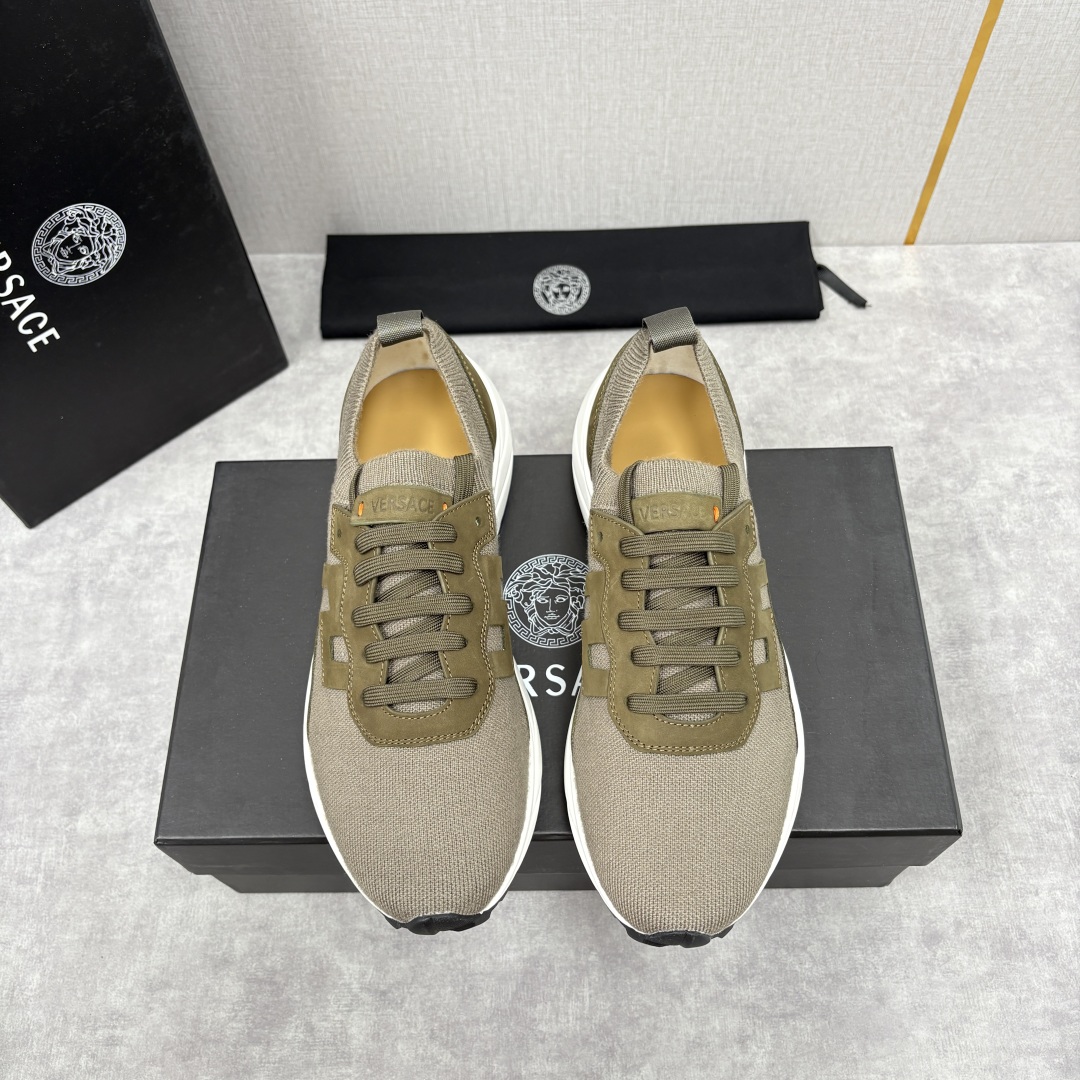💋💍VS 家新品 Versac* 范思-哲 新款男士飞织休闲鞋，侧面饰以品牌标志性的设计语言，诠释时尚与