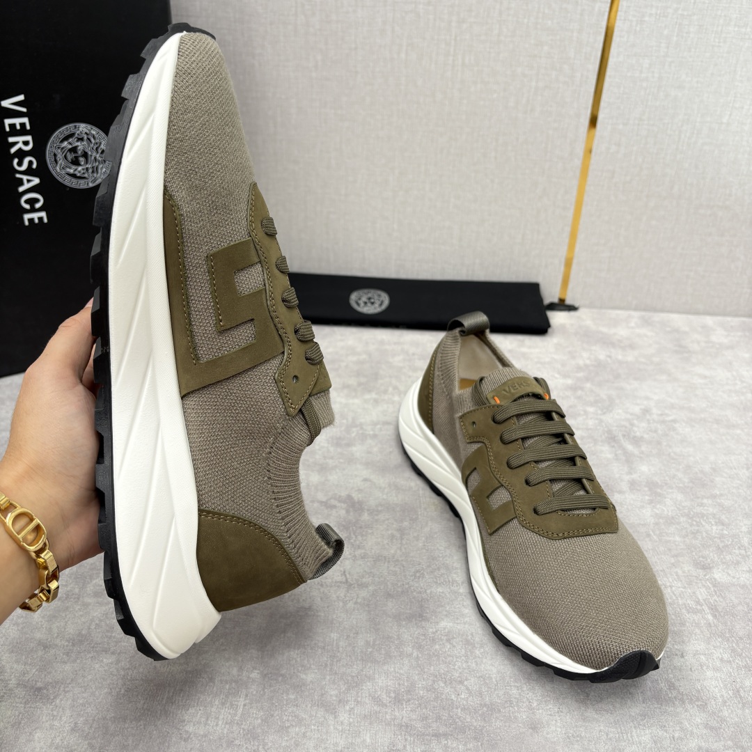 💋💍VS 家新品 Versac* 范思-哲 新款男士飞织休闲鞋，侧面饰以品牌标志性的设计语言，诠释时尚与
