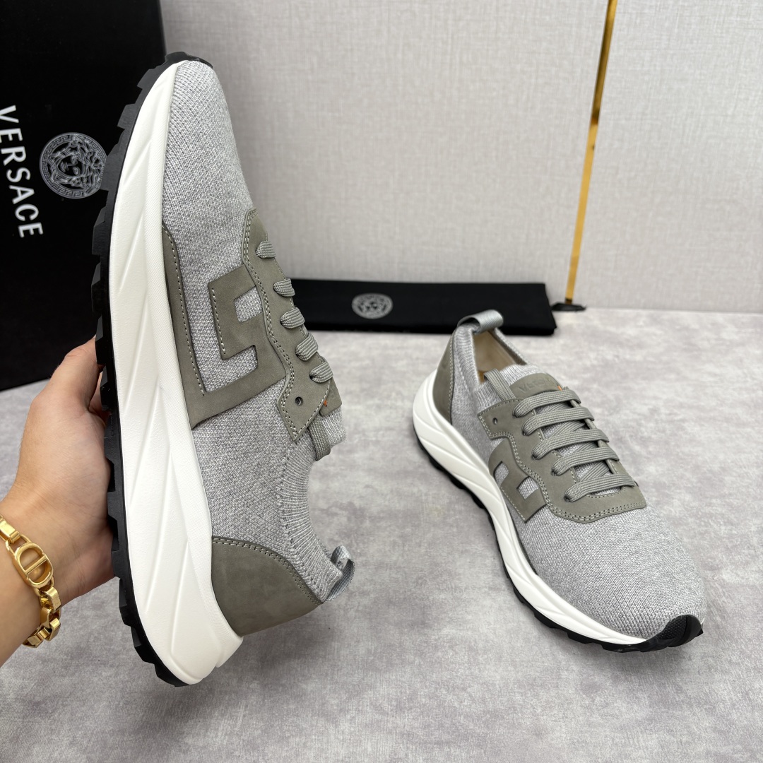💋💍VS 家新品 Versac* 范思-哲 新款男士飞织休闲鞋，侧面饰以品牌标志性的设计语言，诠释时尚与