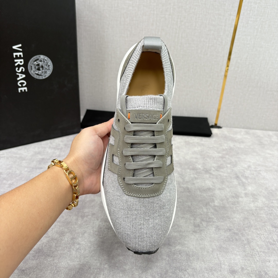 💋💍VS 家新品 Versac* 范思-哲 新款男士飞织休闲鞋，侧面饰以品牌标志性的设计语言，诠释时尚与