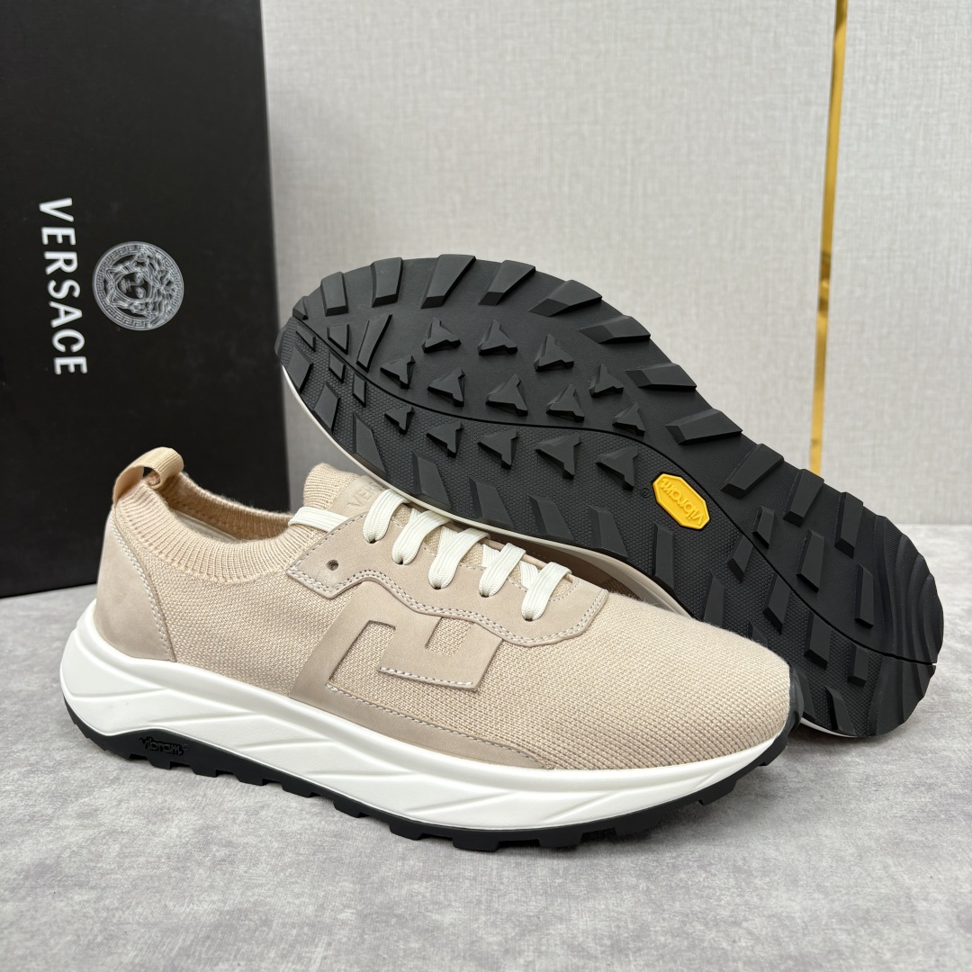 💋💍VS 家新品 Versac* 范思-哲 新款男士飞织休闲鞋，侧面饰以品牌标志性的设计语言，诠释时尚与