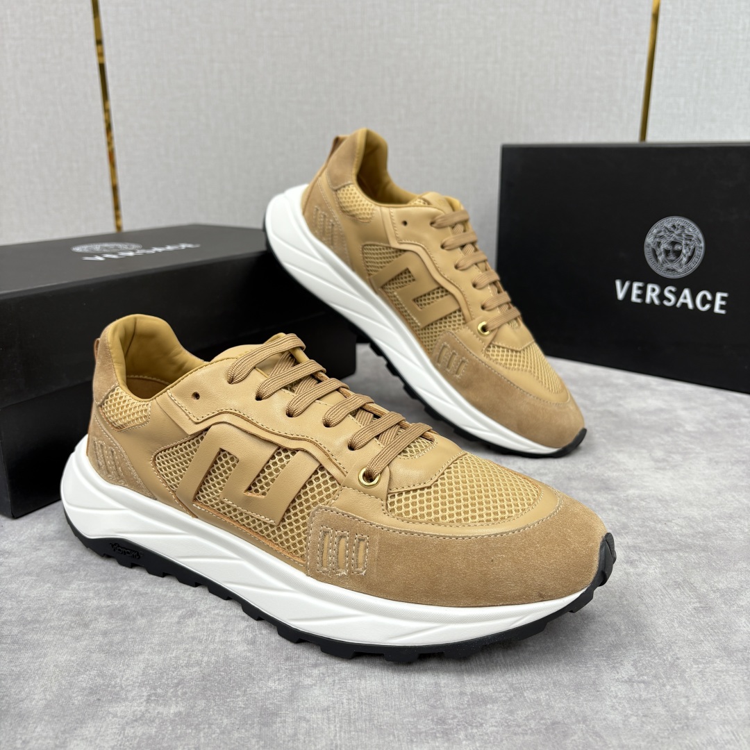 💋💍VS 家新品 Versac* 范思-哲 新款男士休闲鞋，当时尚与舒适邂逅，这款运动鞋应运而生，每一处