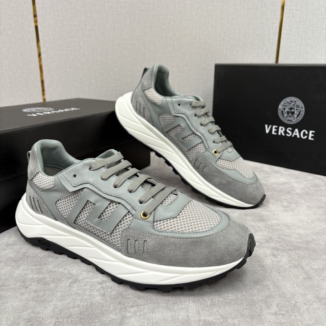 💋💍VS 家新品 Versac* 范思-哲 新款男士休闲鞋，当时尚与舒适邂逅，这款运动鞋应运而生，每一处