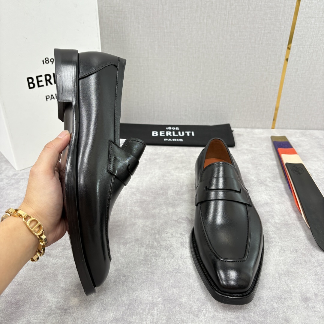 💋💍BERLUT* 布鲁提 新品男士乐福鞋皮鞋 Berlut*的一款标志性鞋履 意大利进口/鳄鱼纹压纹牛