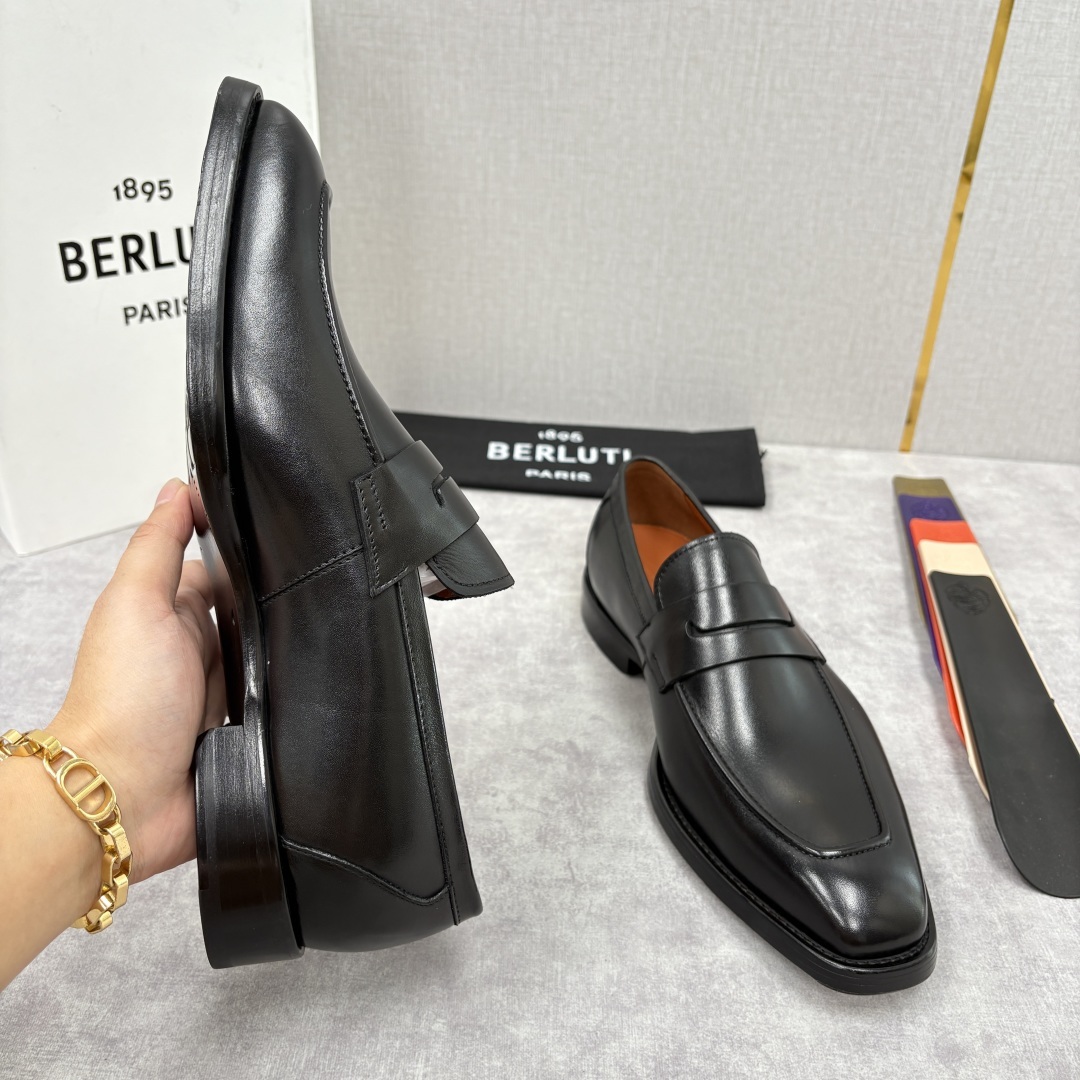 💋💍BERLUT* 布鲁提 新品男士乐福鞋皮鞋 Berlut*的一款标志性鞋履 意大利进口/鳄鱼纹压纹牛