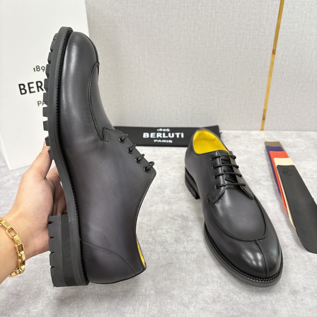 💋💍Berlut* 布鲁提 新品上架 New Oslo 皮革德比鞋官方 22,600 这款系带皮鞋选用优