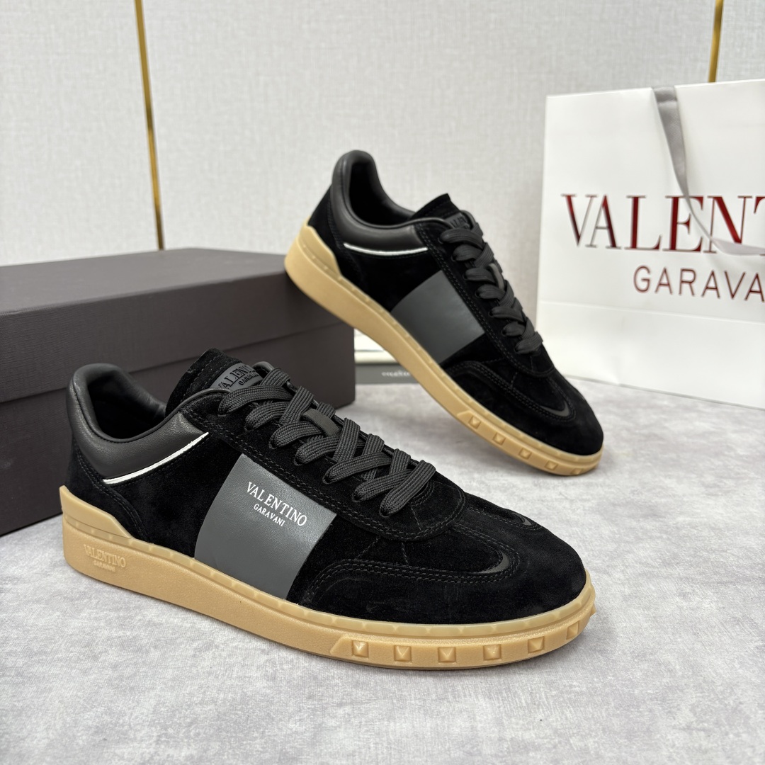 💋💍VT新品 VALENTIN* Garavan* 华伦～ 低帮运动鞋板鞋系列 鞋面采用高品质的绒面革和