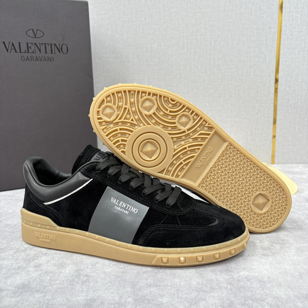 💋💍VT新品 VALENTIN* Garavan* 华伦～ 低帮运动鞋板鞋系列 鞋面采用高品质的绒面革和