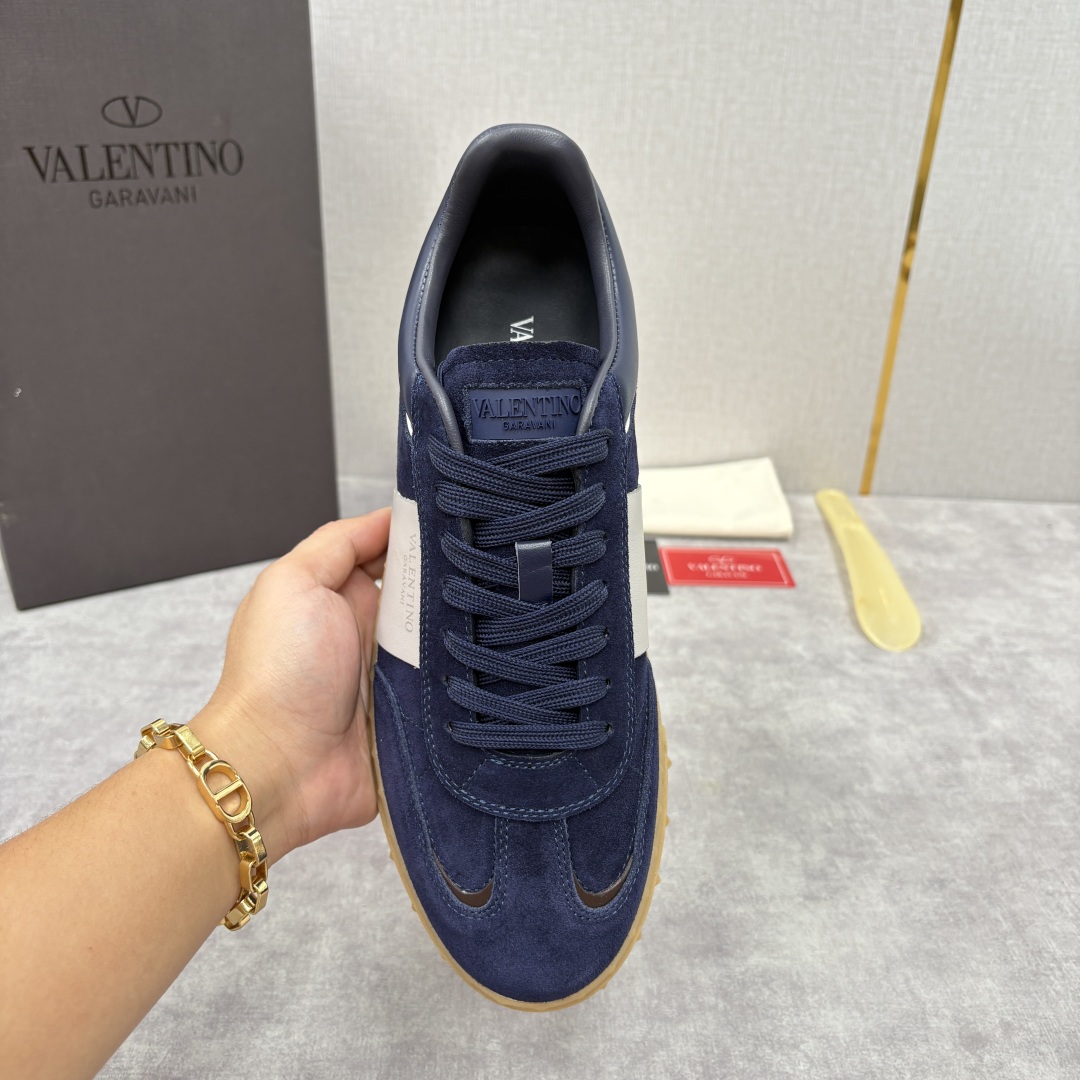 💋💍VT新品 VALENTIN* Garavan* 华伦～ 低帮运动鞋板鞋系列 鞋面采用高品质的绒面革和