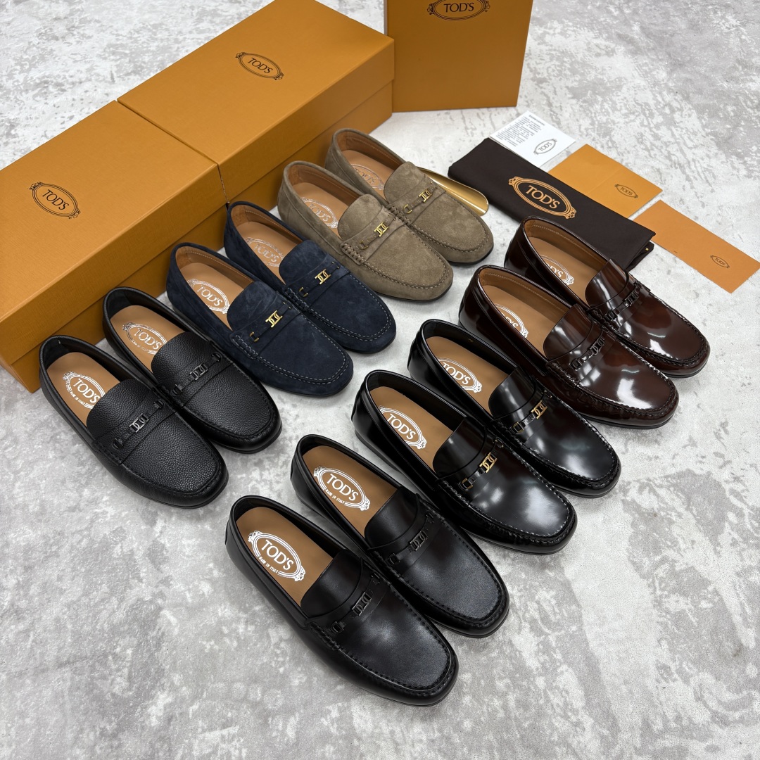 💋💍TOD*S 托德-斯 新品乐福鞋系列 经典与质感的融合 TOD*S 作为意大利奢华皮具与鞋履品牌，其