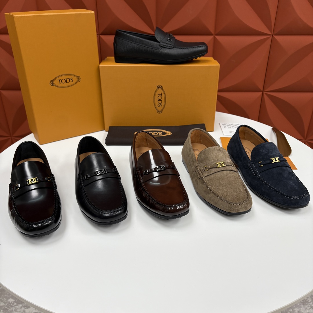 💋💍TOD*S 托德-斯 新品乐福鞋系列 经典与质感的融合 TOD*S 作为意大利奢华皮具与鞋履品牌，其