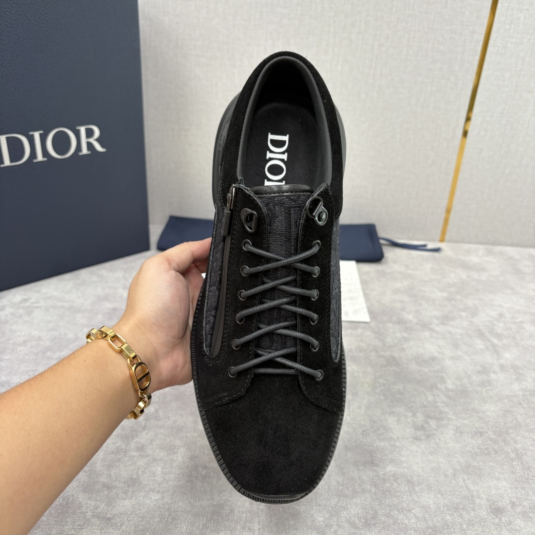 💋💍CD家新品 迪-奥 Dio* Combat 德比鞋 官方 9,400 这款休闲鞋呈现时尚设计与运动元
