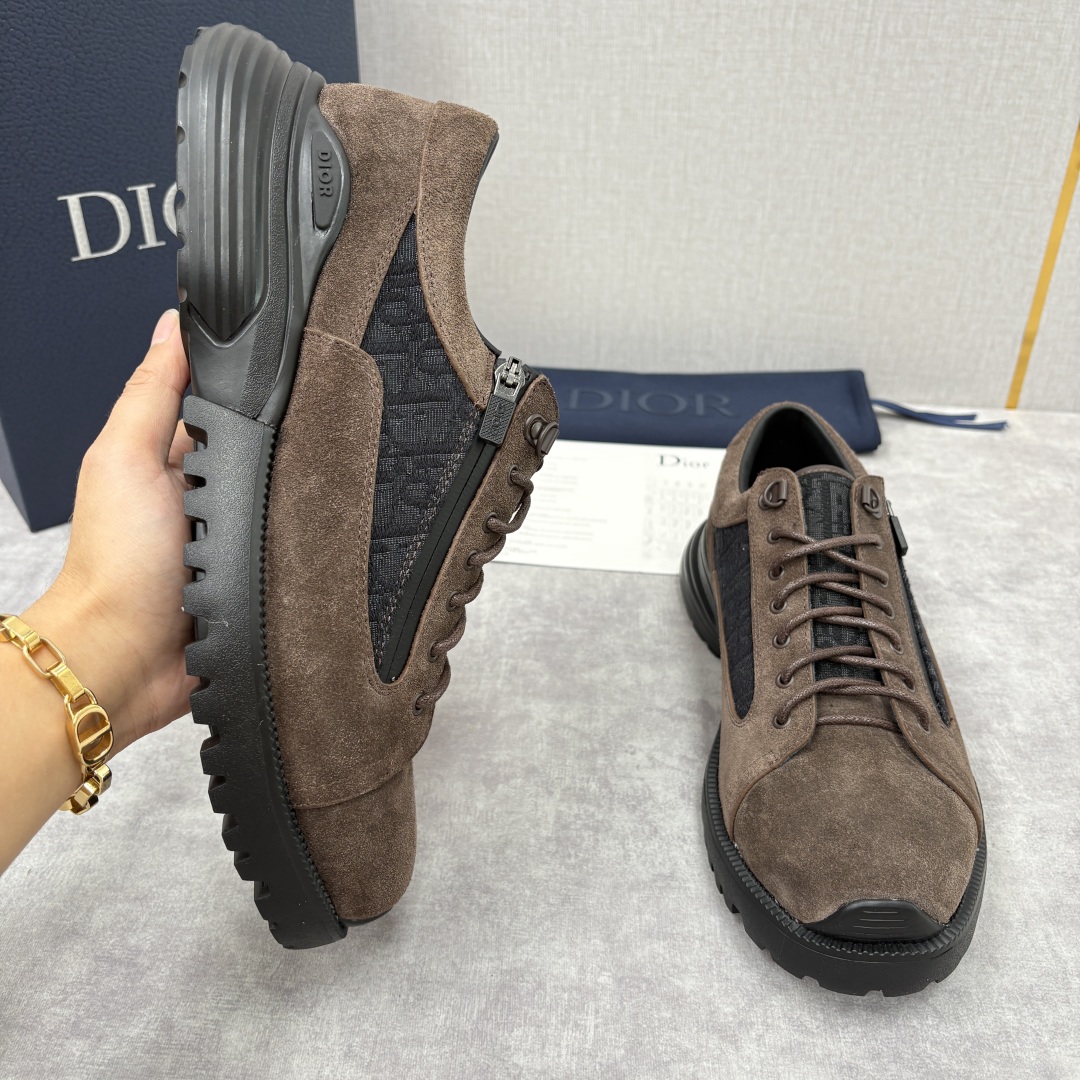 💋💍CD家新品 迪-奥 Dio* Combat 德比鞋 官方 9,400 这款休闲鞋呈现时尚设计与运动元