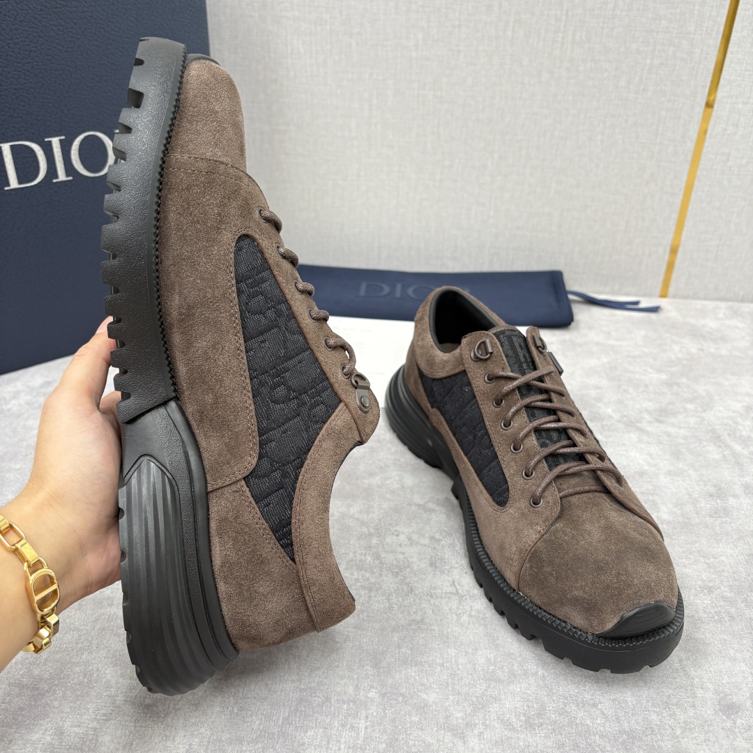 💋💍CD家新品 迪-奥 Dio* Combat 德比鞋 官方 9,400 这款休闲鞋呈现时尚设计与运动元