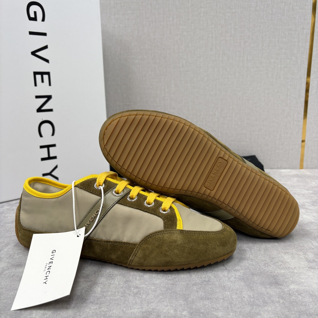 💋💍GIV家新品 纪梵-希 GIVENCH* Slim系列低帮拼色运动鞋 官方 5,990 这款休闲鞋，