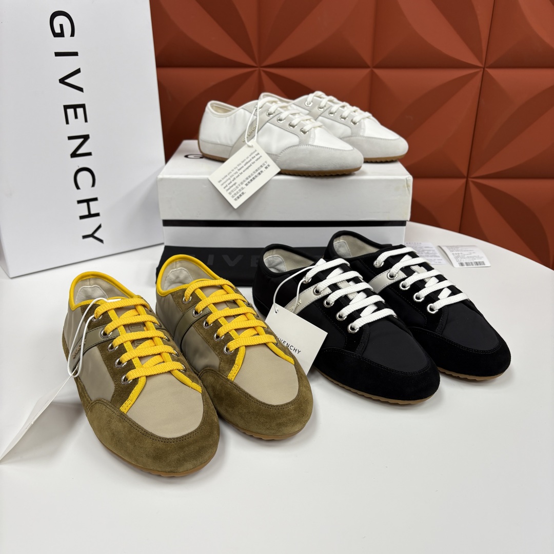💋💍GIV家新品 纪梵-希 GIVENCH* Slim系列低帮拼色运动鞋 官方 5,990 这款休闲鞋，