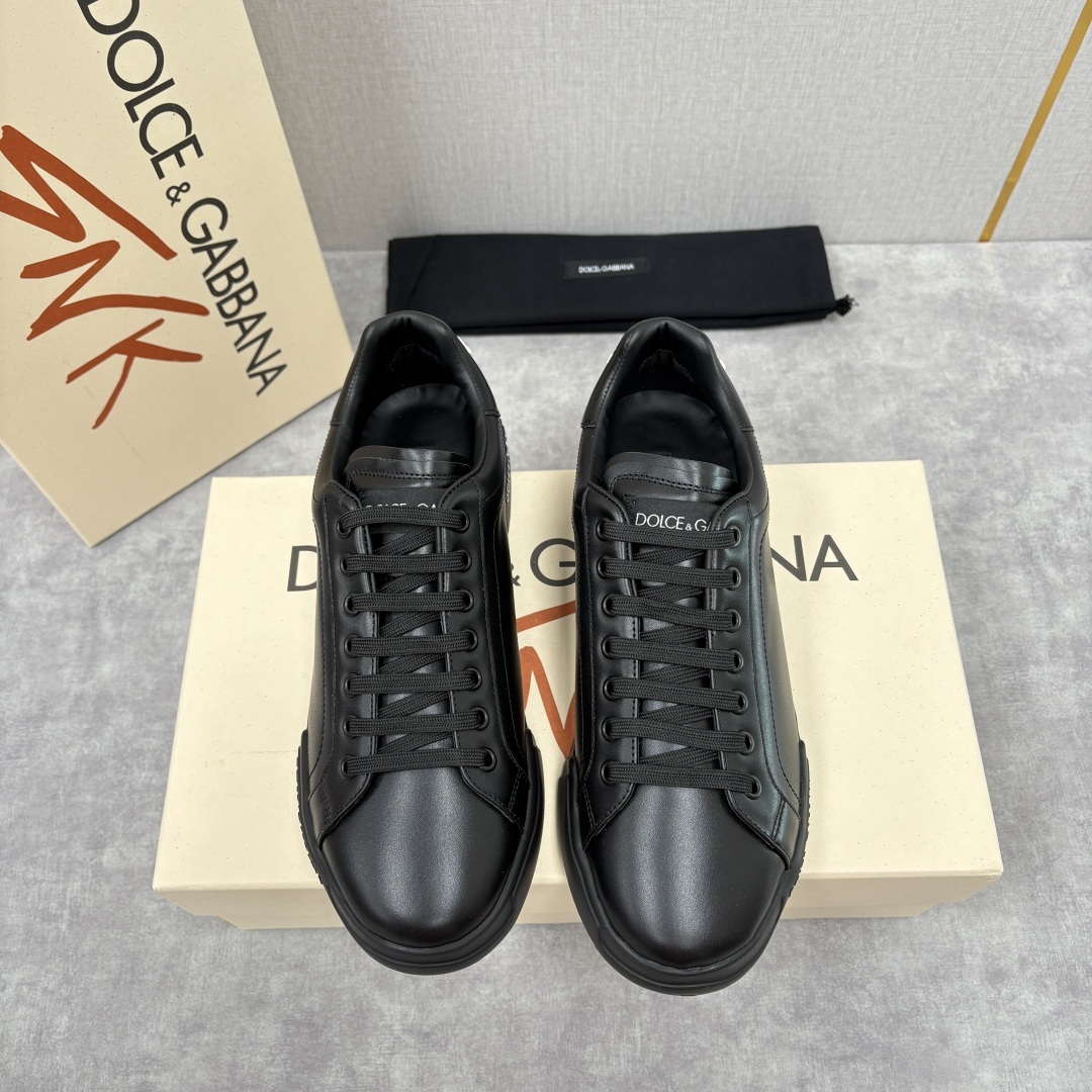 💋💍D &G 杜嘉-班纳(Dolce & Gabban*) Portofino 运动鞋板鞋系列设计 采用