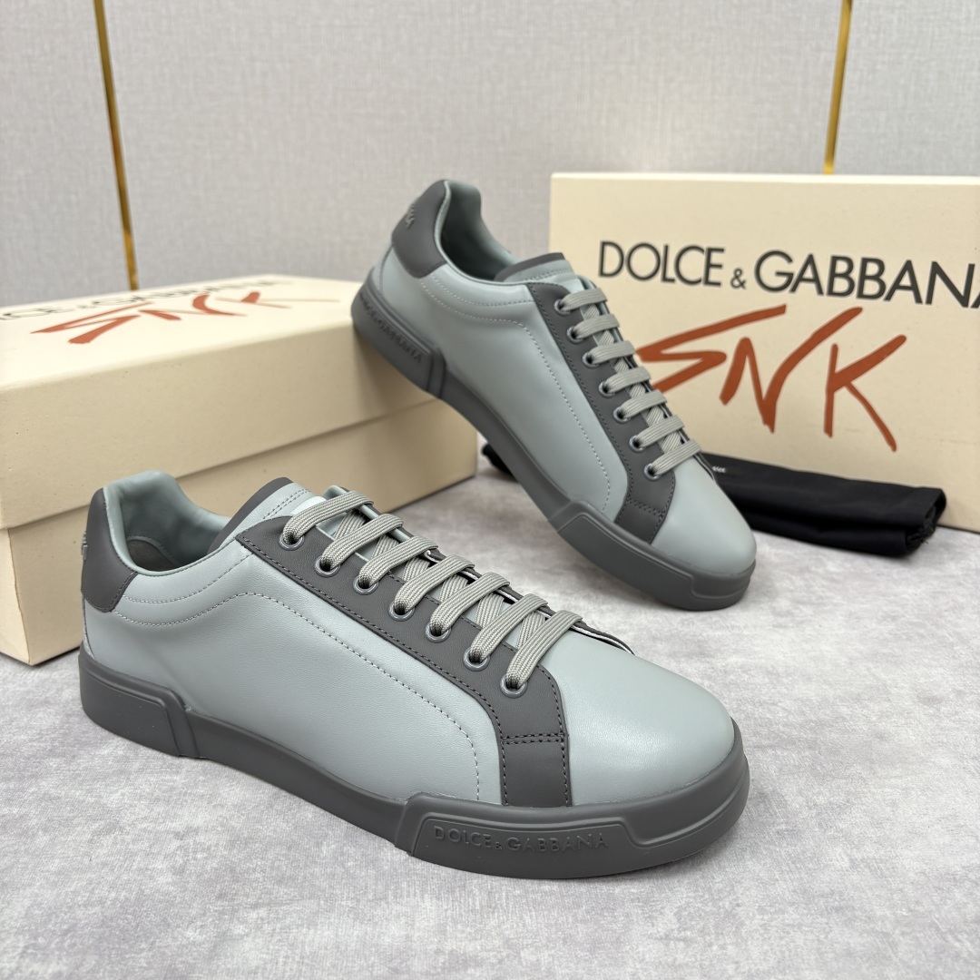 💋💍D &G 杜嘉-班纳(Dolce & Gabban*) Portofino 运动鞋板鞋系列设计 采用